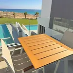 Aqua Beachfront - 2 Villa *