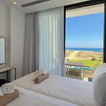 Aqua Beachfront - 2 Aya Napa