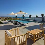 Aqua Beachfront - 2 *