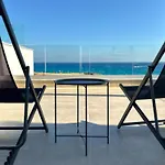 Aqua Beachfront - 2 Villa *