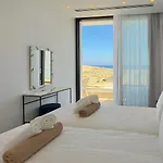 Aqua Beachfront - 2 *