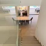 Villa Aqua Beachfront - 2 *