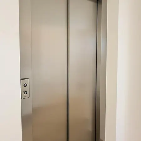 Vilă Aqua Beachfront - 2 *