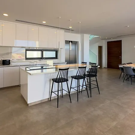 Aqua Beachfront - 2 * Ayia Napa