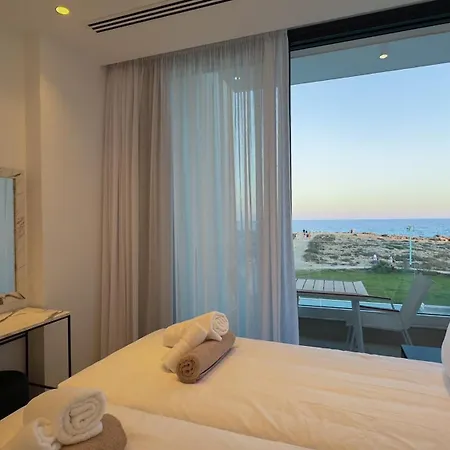 Aqua Beachfront - 2 Ajía Nápa