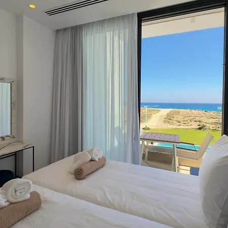 Aqua Beachfront - 2 Ajía Nápa