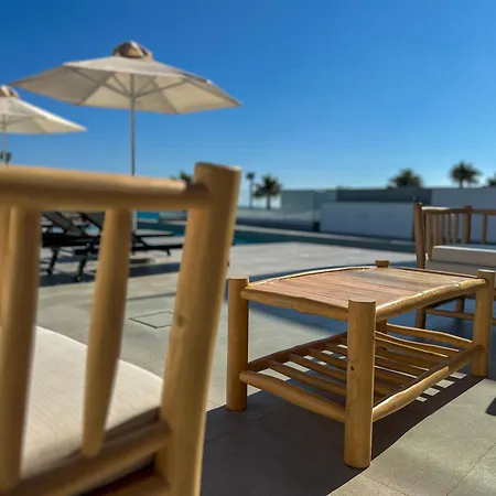 Aqua Beachfront - 2 ヴィラ アヤナパ