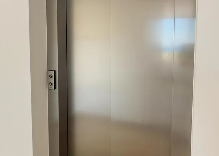 Aqua Beachfront - 2 Willa Ajia Napa