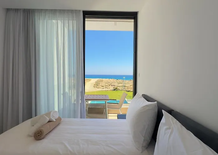 Willa Aqua Beachfront - 2 *