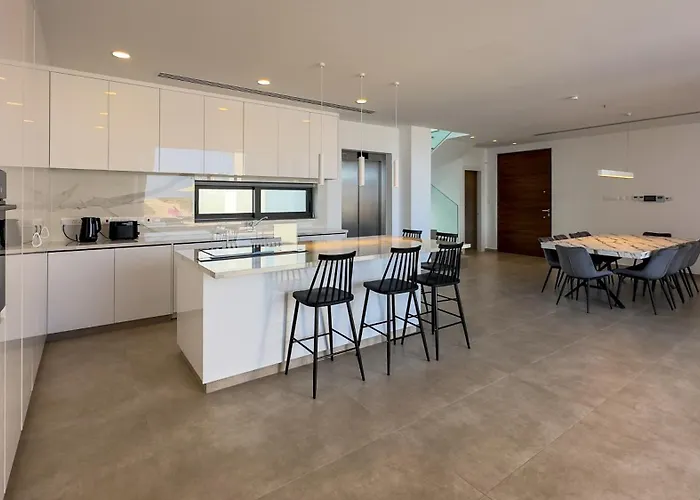 Aqua Beachfront - 2 * Ajia Napa