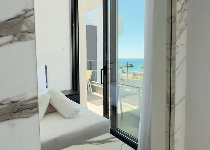 Willa Aqua Beachfront - 2 Ajia Napa