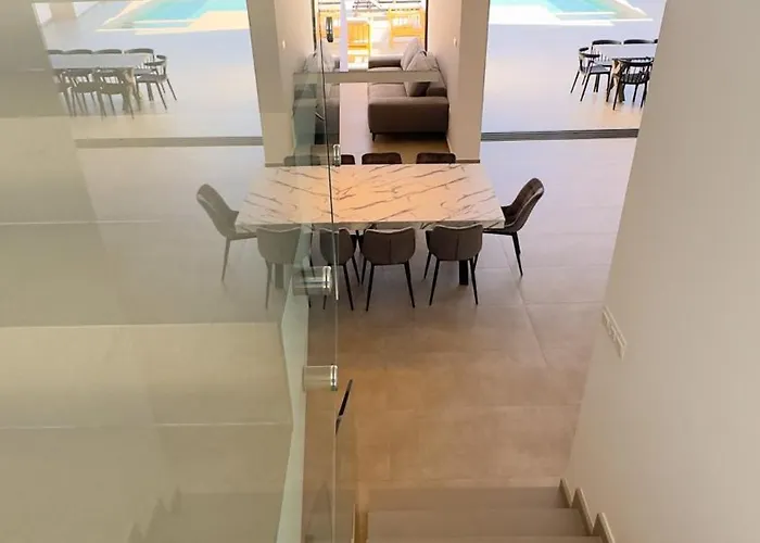 Willa Aqua Beachfront - 2 *