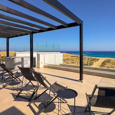 Aqua Beachfront - 2 *