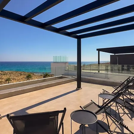 Villa Aqua Beachfront - 2 *